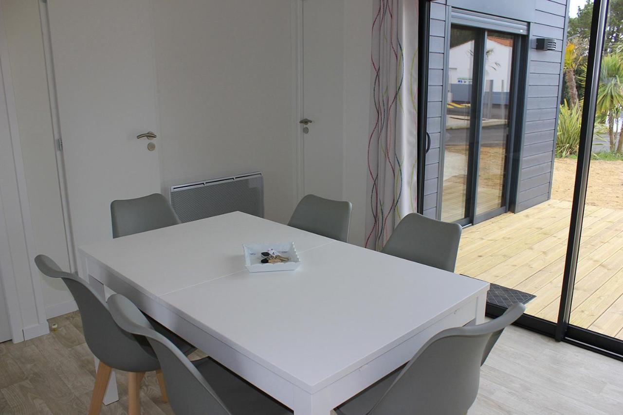 Chalet Pour 6, Domaine Avec Piscine 생 힐레르 드 리에 외부 사진