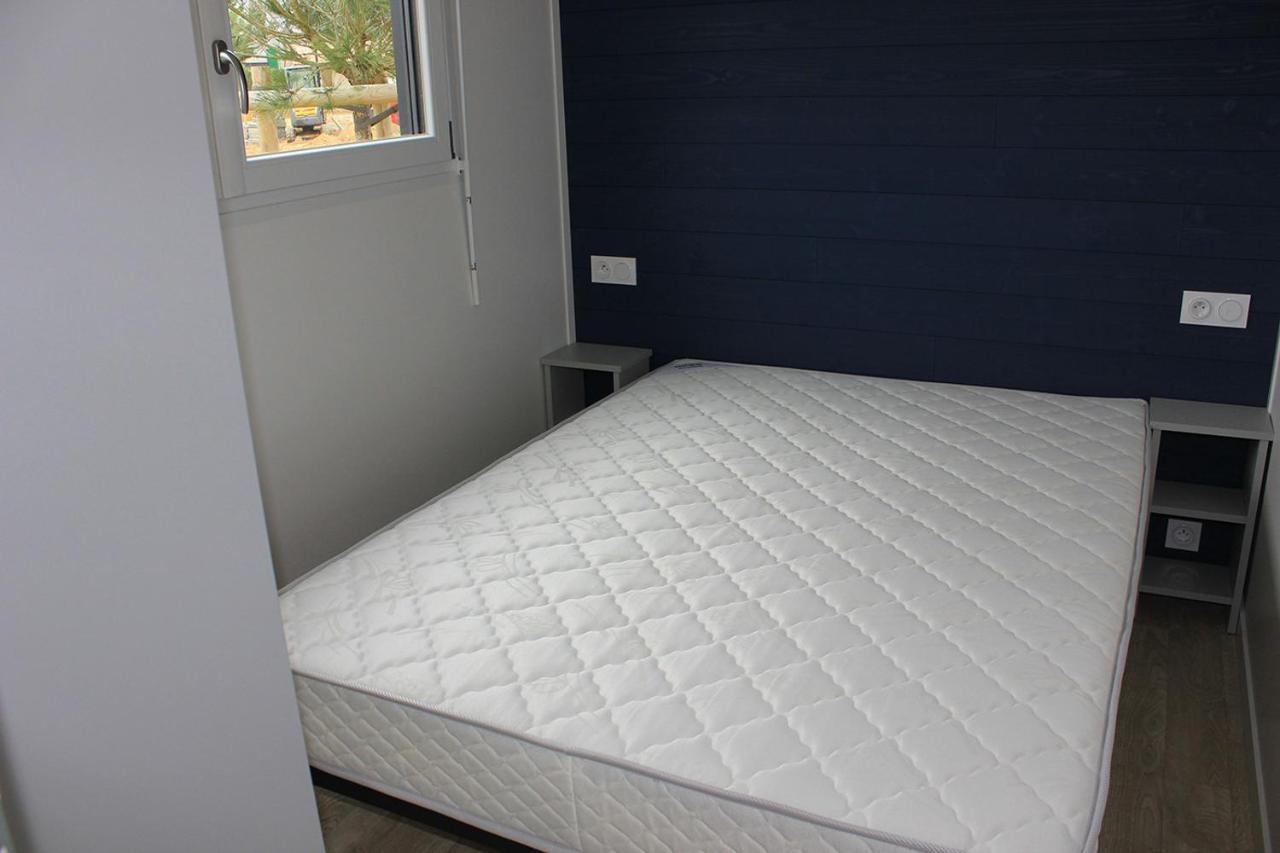 Chalet Pour 6, Domaine Avec Piscine 생 힐레르 드 리에 외부 사진